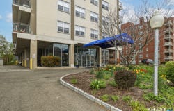 2370 North Avenue, Bridgeport, CT 06604