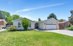 8093 S BEAUMONT Dr E, Sandy, UT 84093