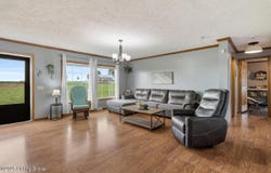 639 Logan Skaggs Rd, Hodgenville, KY 42748
