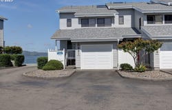 821 5TH AVE, Hammond, OR 97121