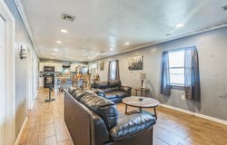 321 W 1st Street, Wewoka, OK 74884