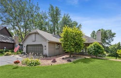 14825 41st Avenue N, Plymouth, MN 55446