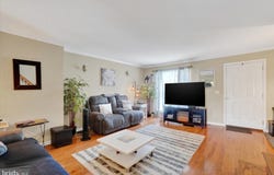 2756 SEABISCUIT STREET, YORK, PA 17402