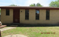 1100 E Gramman Street, Beeville, TX 78102