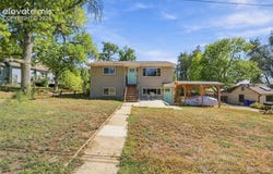 215 N 14th Street, Colorado Springs, CO 80904