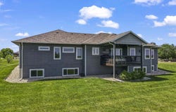 27164 Fairway Pl, Sioux Falls, SD 57108