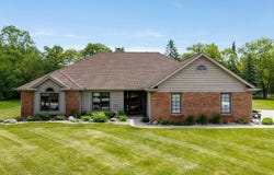 6811 Bittersweet Dells Court, Fort Wayne, IN 46814-8151