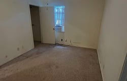 706 W Live Oak St, Lockhart, TX 78644
