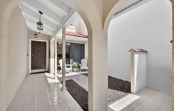 816 Windermere Way, Palm Beach Gardens, FL 33418