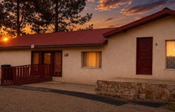4 Coca Lane, Ranchos de Taos, NM 87557