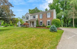 887 Ravine Terrace Drive, Rochester Hills, MI 48307