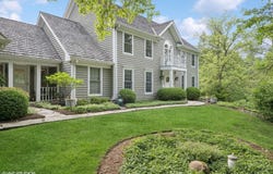 21712 N Old Farm Road, Deer Park, IL 60010