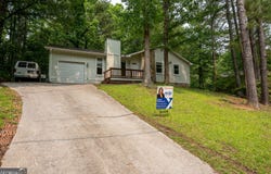 3963 Ferncliff, Snellville, GA 30039