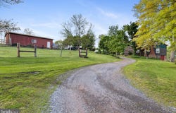 701 POTTS HILL ROAD, LEWISBERRY, PA 17339