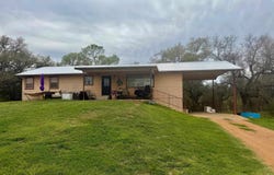 807 E Hwy 71, Llano, TX 78643
