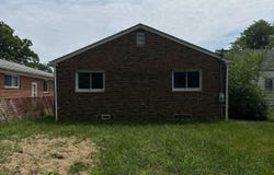 6727 Parkland, Dearborn Heights, MI 48127