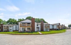1000 Twin Oaks Terrace, Harrisonville, MO 64701