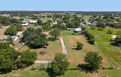 729 E Reno Road, Reno, TX 76020
