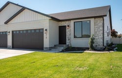 318 Lakeview Blvd, American Falls, ID 83211