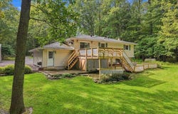 2239 Long Acre Drive, Effort, PA 18330