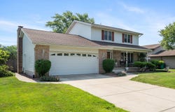 9419 Verbena Drive, Munster, IN 46321