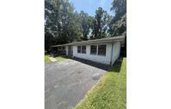 112 South Street, Crane, MO 65633