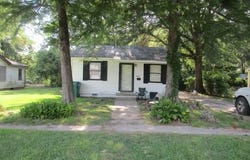 2002 S Maple Street, Pine Bluff, AR 71601