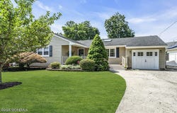 208 Chatham Lane, Point Pleasant, NJ 08742