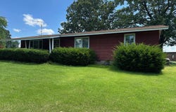 1238 E Crest Drive, Houston, MO 65483