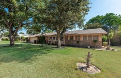 919 Surry Place Drive, Cleburne, TX 76033