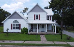 7 W CLARKE AVENUE, MILFORD, DE 19963