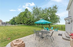 12140 San Marino Avenue NW, Uniontown, OH 44685