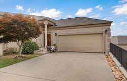 122 Villa Drive, Hollister, MO 65672