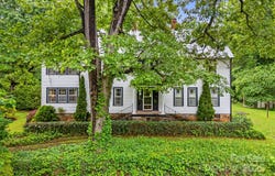 1186 Old US 70 Highway, Black Mountain, NC 28711