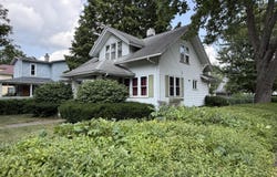601 Elm Street, Three Rivers, MI 49093
