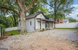 1863 Williams, Atlanta, GA 30344