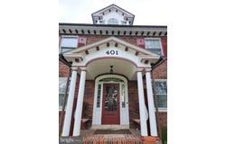 401 LANCASTER, SHILLINGTON, PA 19607