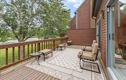 8 Bixby Ln, Westford, MA 01886