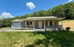 72 Rhododendron Ln, Fancy Gap, VA 24328
