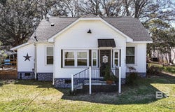 18914 Florida Street, Robertsdale, AL 36567