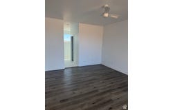 1334 E LONE ROCK VIEW Dr, Big Water, UT 84741