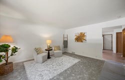 611 Dundee Ln, Hartland, WI 53029