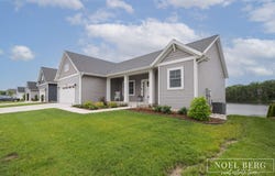 7253 Atwater Drive, Spring Lake, MI 49456