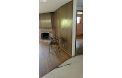 585 W 26TH AVE, Eugene, OR 97405