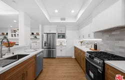 11115 Acama St, Studio City, CA 91602