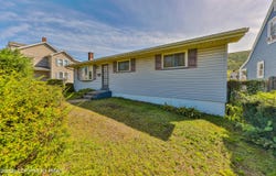 766 Franklin Avenue, Palmerton, PA 18071