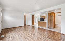 906 Prairie Lane, Marshalltown, IA 50158
