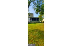 204 LAKESIDE DRIVE, GLASSBORO, NJ 08028