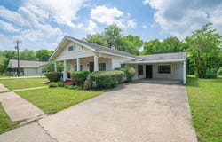 604 S Pearl Street, Trenton, TX 75490