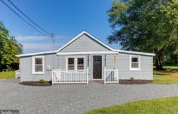 4417 WALNUT ROAD, HALETHORPE, MD 21227